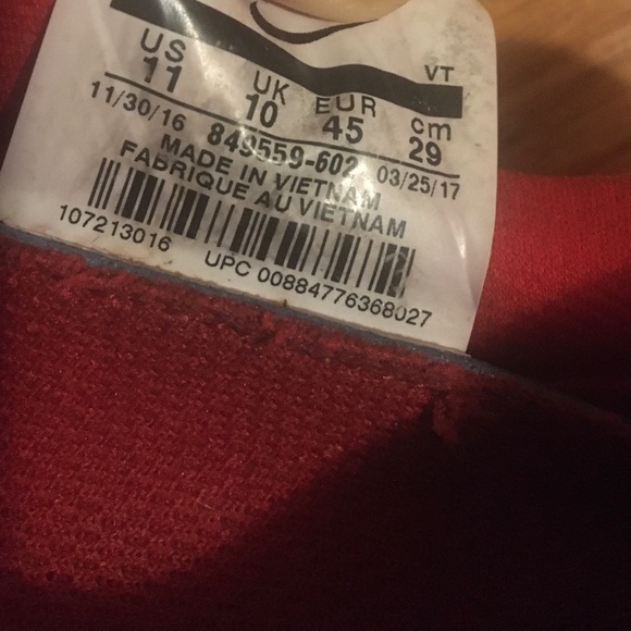 Nike Air Max 2017 Bright Crimson Red Size 11 Athletic Running Track - Picture 7 of 7